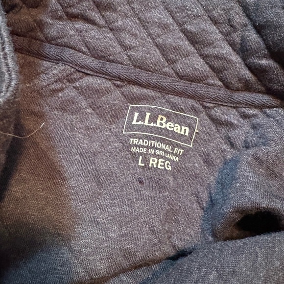 L.L. Bean Men's Quilted Pullover or Sweatshirt in a black large - Picture 5 of 11